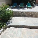 βιλα μπουμπουλινα Apartment *